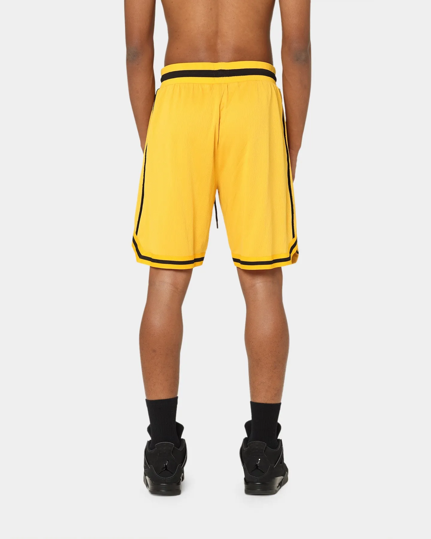 Carr?? Cours Basketball Shorts Yellow