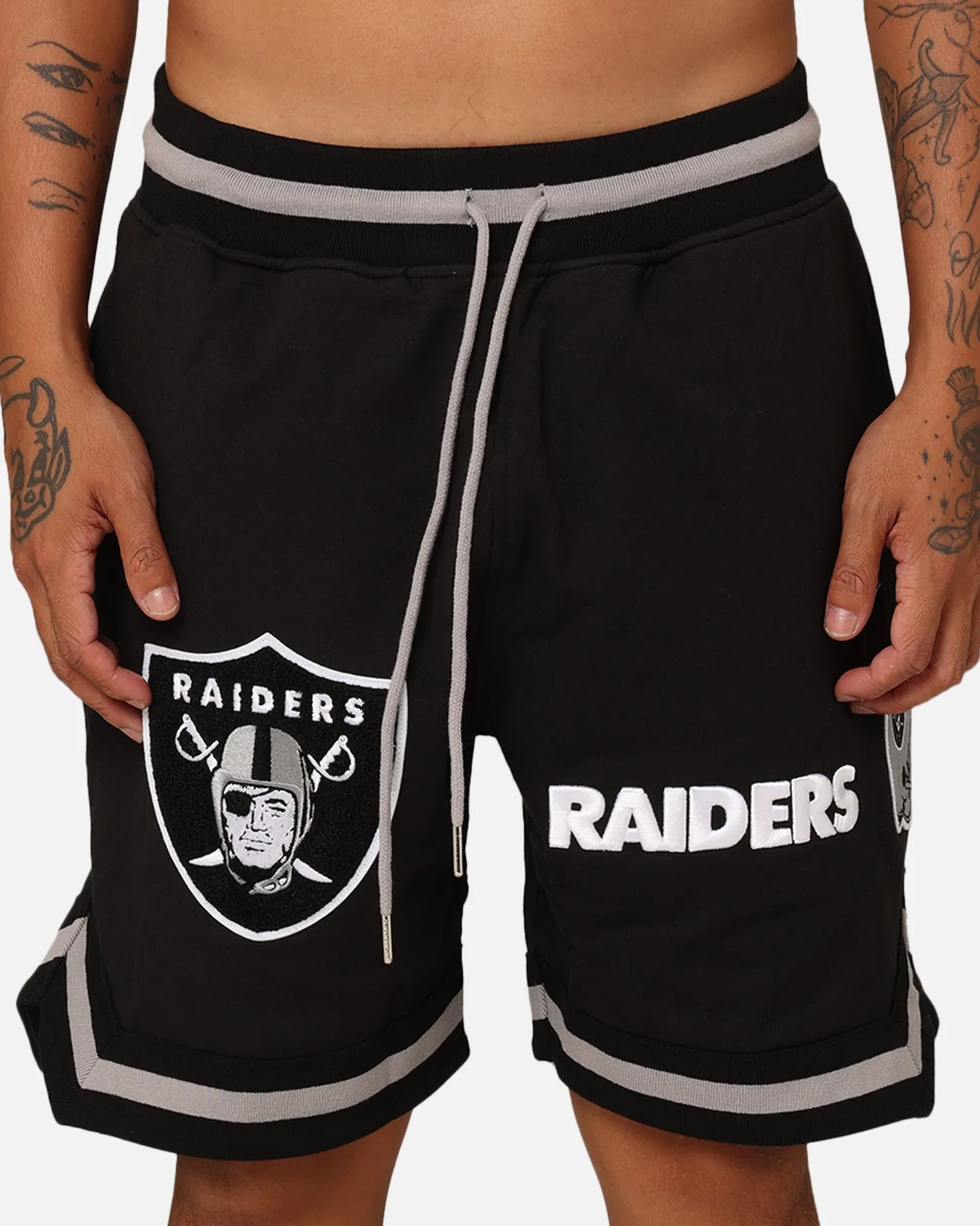 New Era Las Vegas Raiders Shorts Black