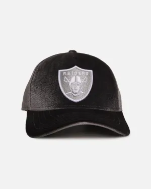 New Era Las Vegas Raiders 'Velvet Dreams 2.0' 9FORTY A-Frame Snapback Grey