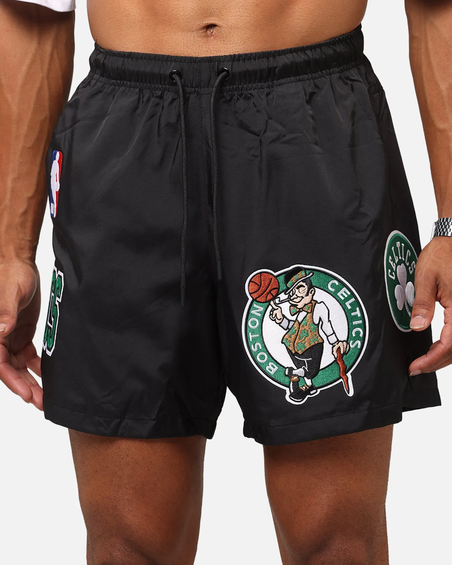 Pro Standard Boston Celtics Classic Woven Shorts Black